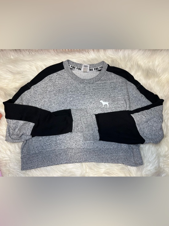 PINK Victoria's Secret Tops - Victoria secret PINK cropped top